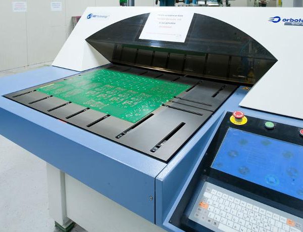 SMD Bestücken: Die Zukunft der Elektronikfertigung